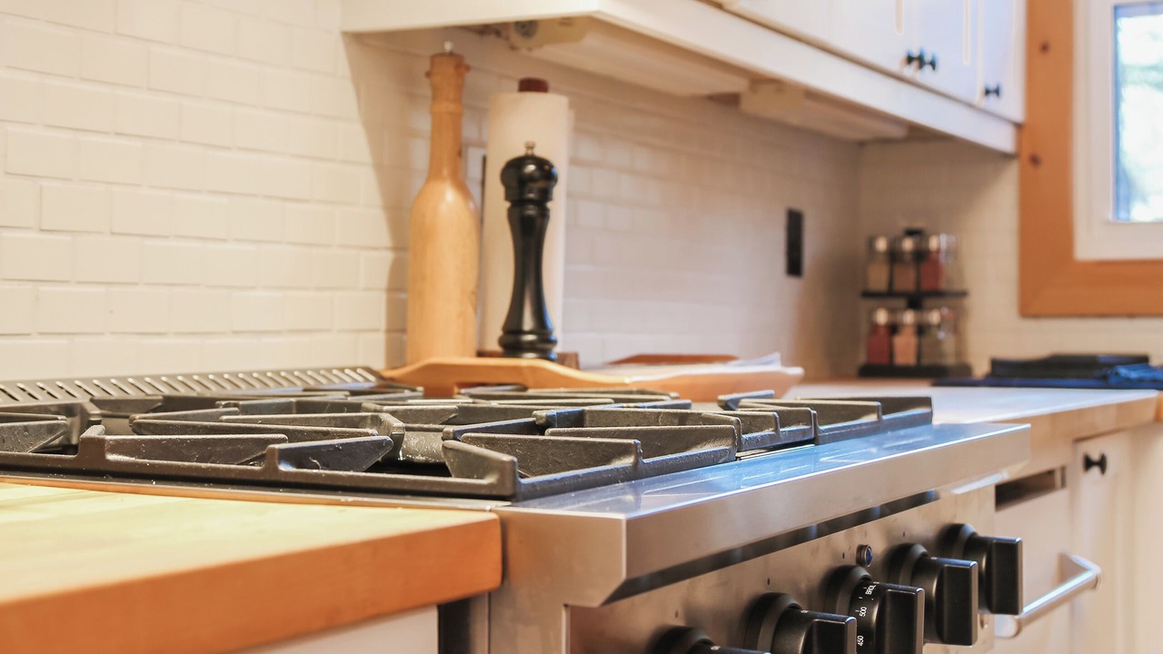 Photo of Kitchen in Dysart et al