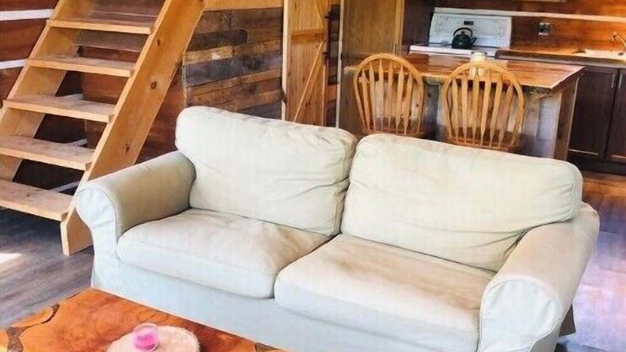 Photo of Livingroom in Clarington