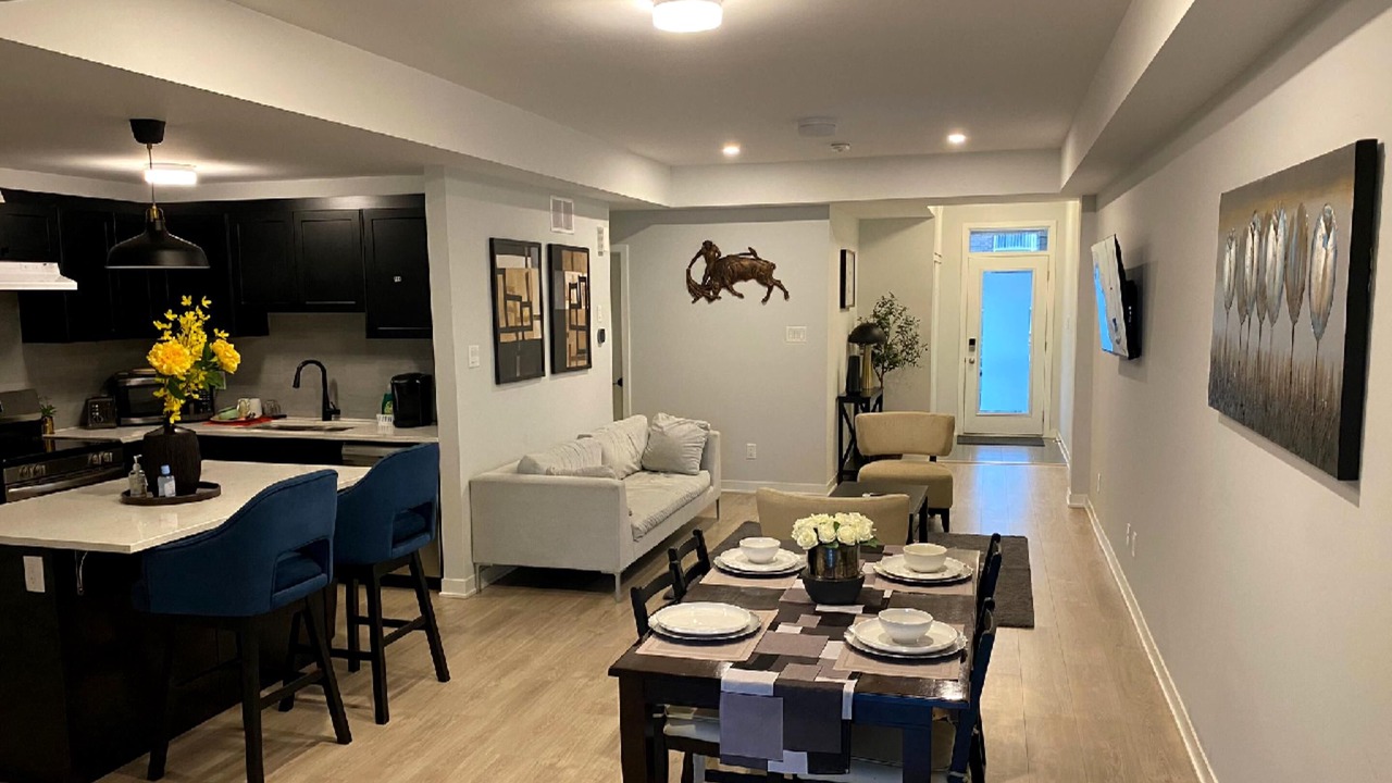 Photo of Livingroom in Ottawa Division