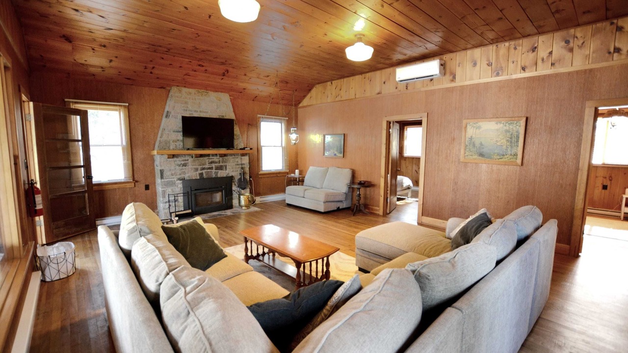 Photo of Others in Lake of Bays