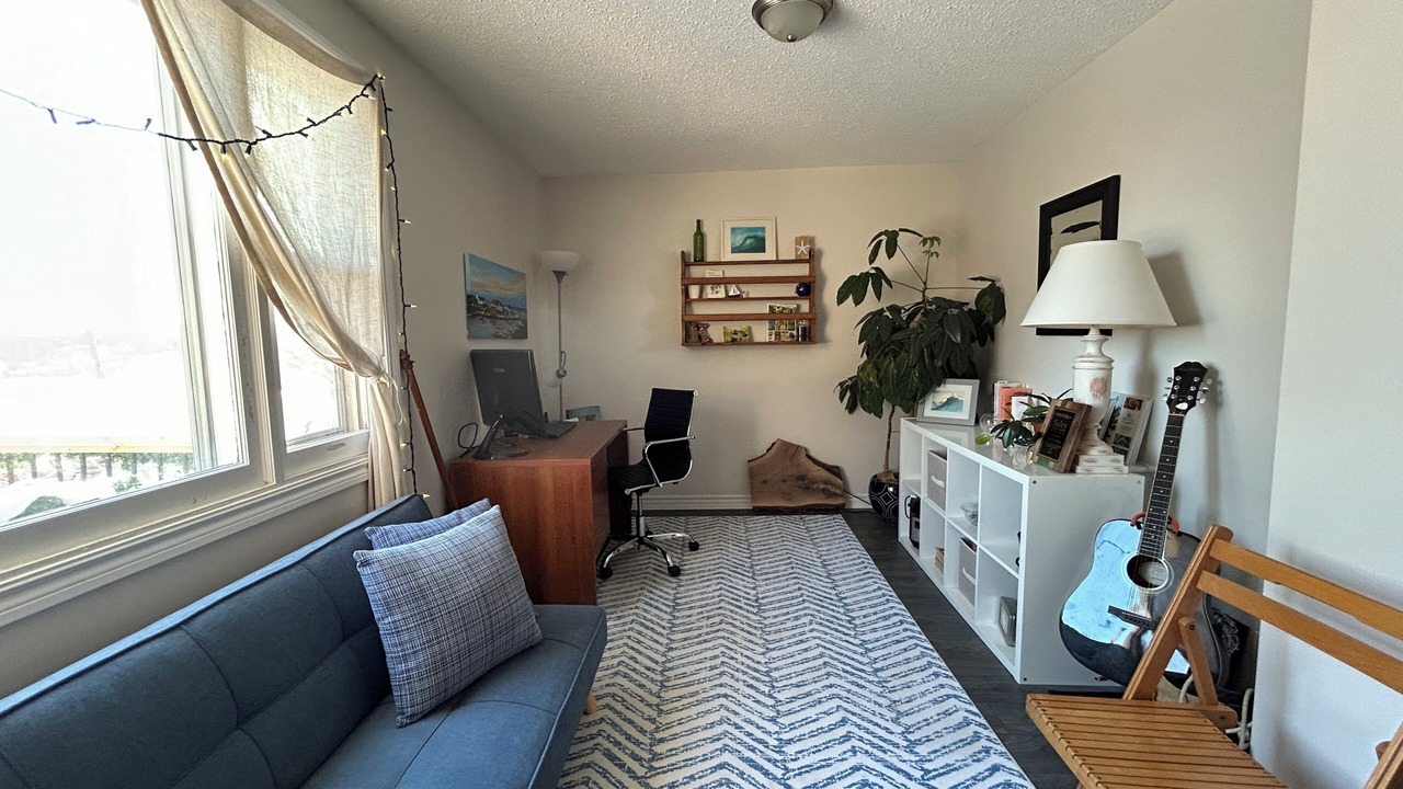Photo of Livingroom in Midland