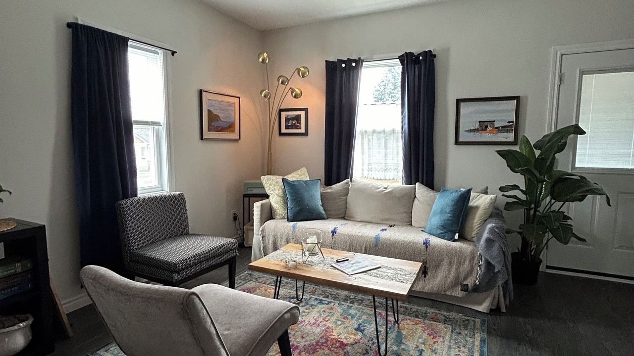 Photo of Livingroom in Midland
