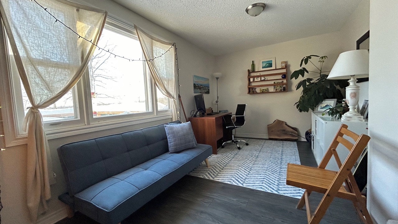 Photo of Livingroom in Midland