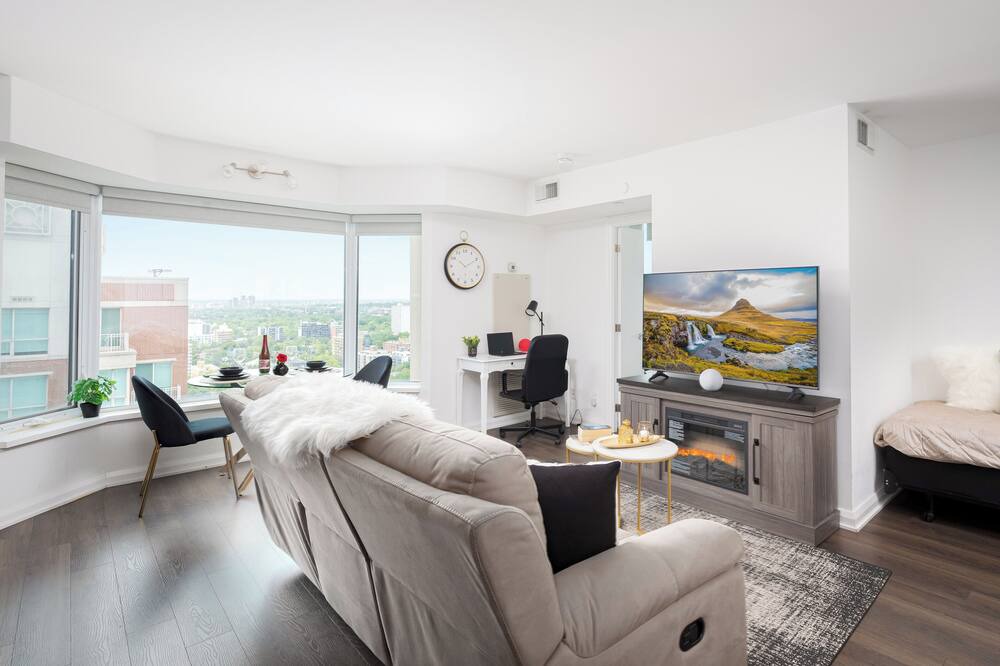Photo of Livingroom in Midtown Toronto