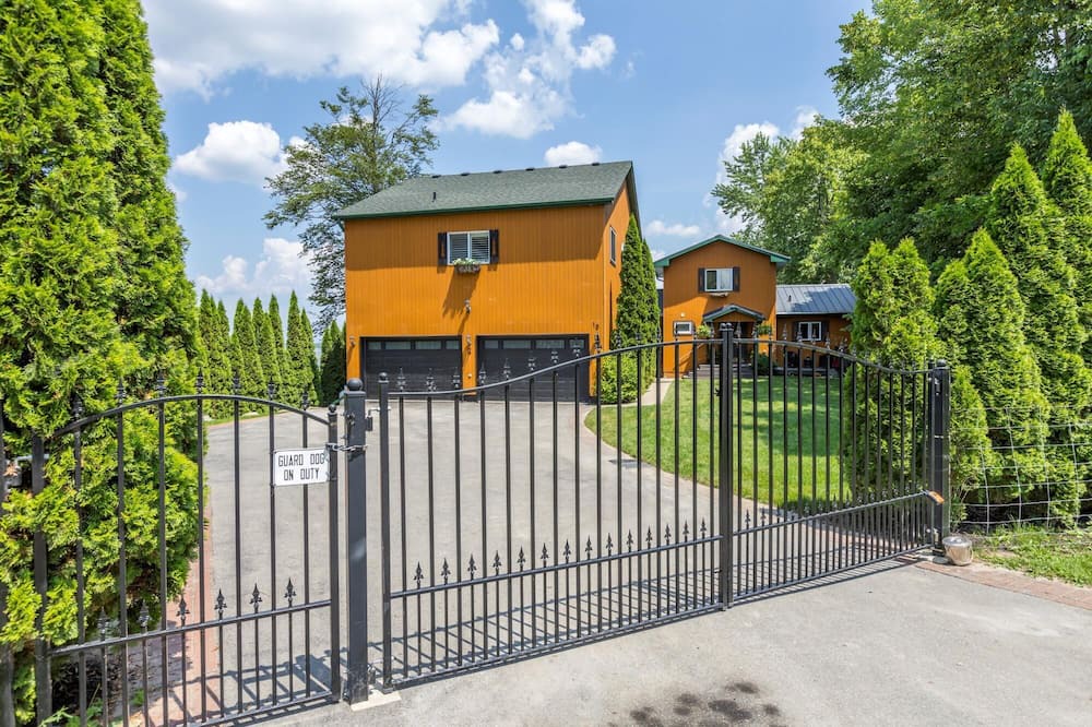 Photo of Outdoor in Lindsay