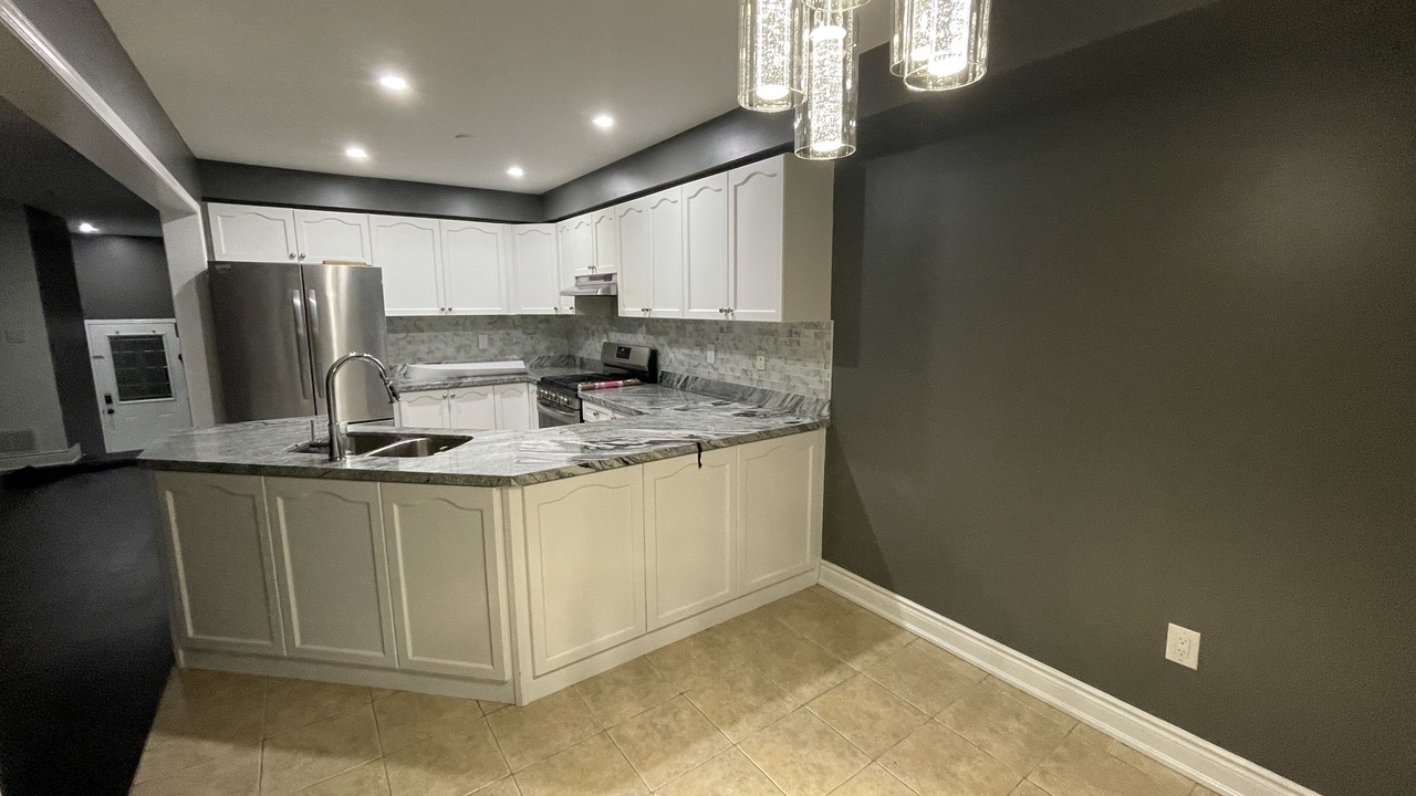 Photo of Kitchen in Churchill Meadows