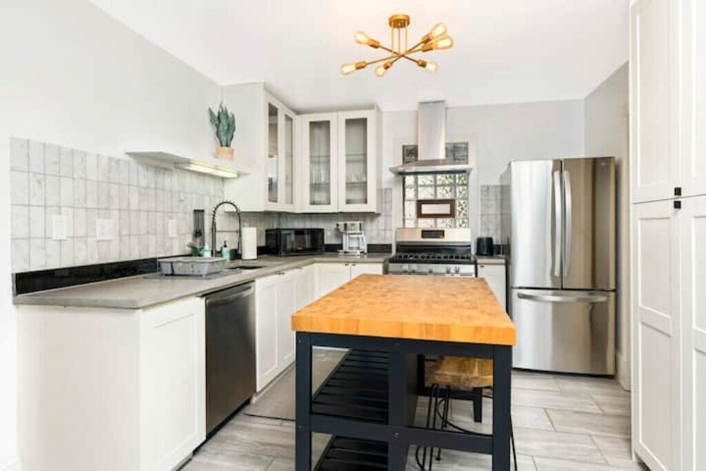 Photo of Kitchen in Summit - University