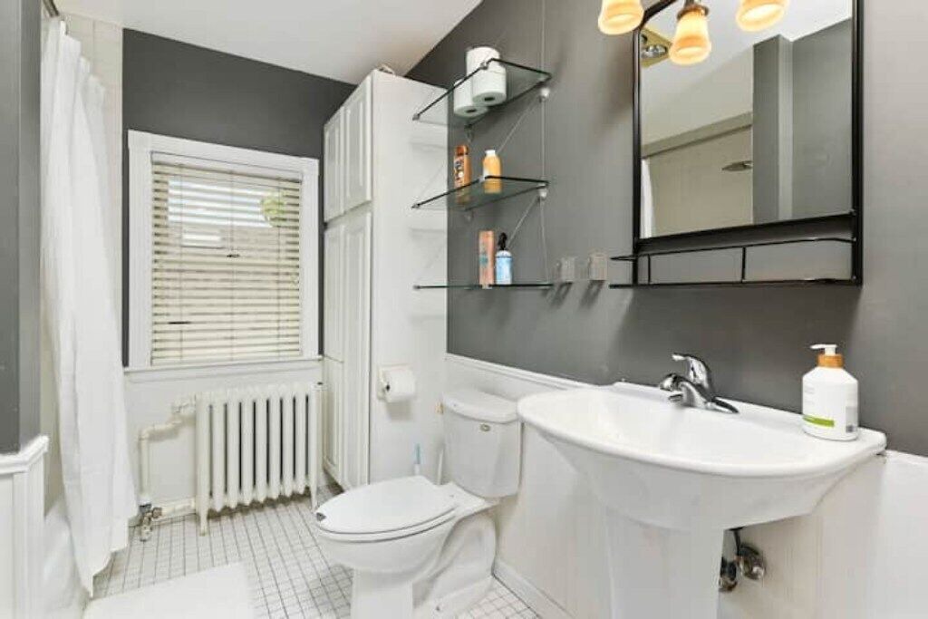 Photo of Bathroom in Summit - University