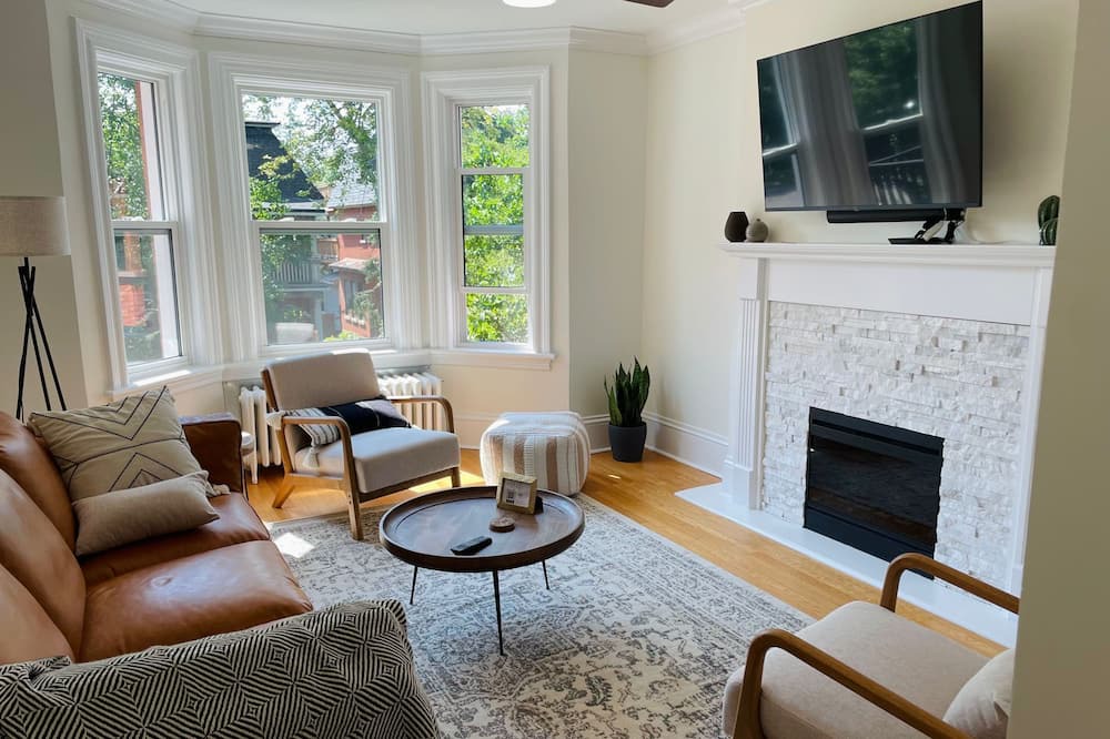 Photo of Livingroom in Glebe