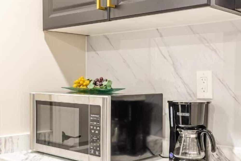 Photo of Kitchen in Central Erin Mills