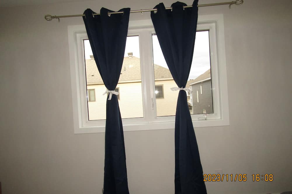 Photo of Bedroom in Ottawa Division