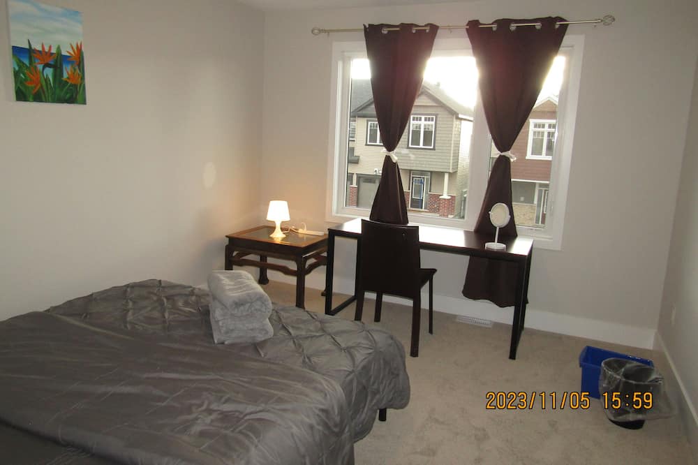 Photo of Bedroom in Ottawa Division