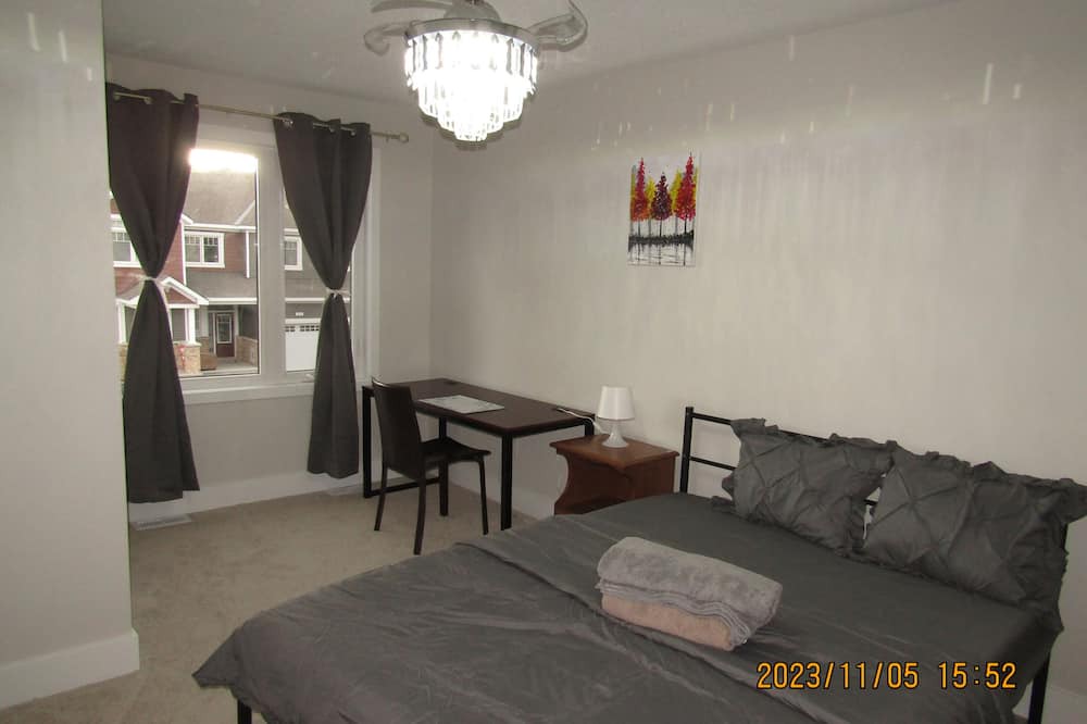 Photo of Bedroom in Ottawa Division