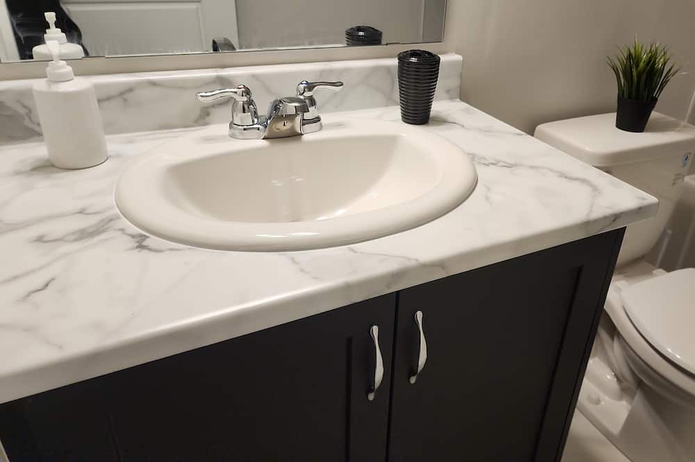 Photo of Bathroom in Ottawa Division