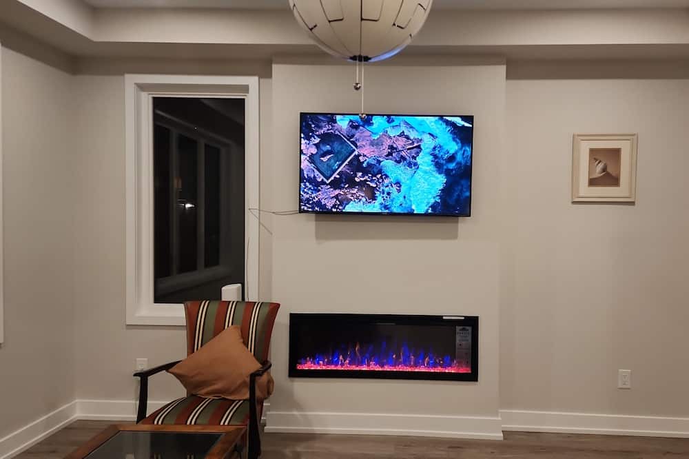 Photo of Bedroom in Ottawa Division