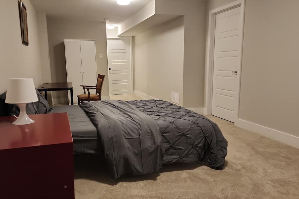 Photo of Bedroom in Ottawa Division