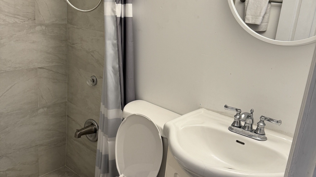 Photo of Bathroom in Espanola