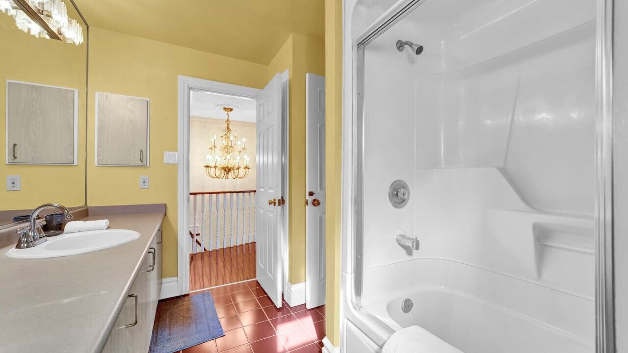 Photo of Bathroom in East Credit