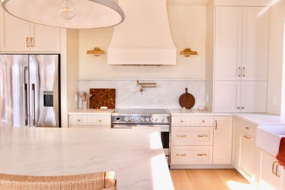 Photo of Kitchen in Long Point