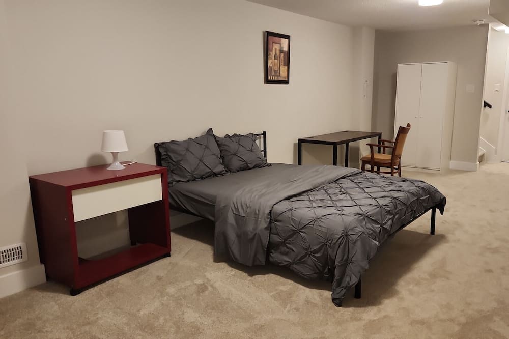 Photo of Bedroom in Ottawa Division