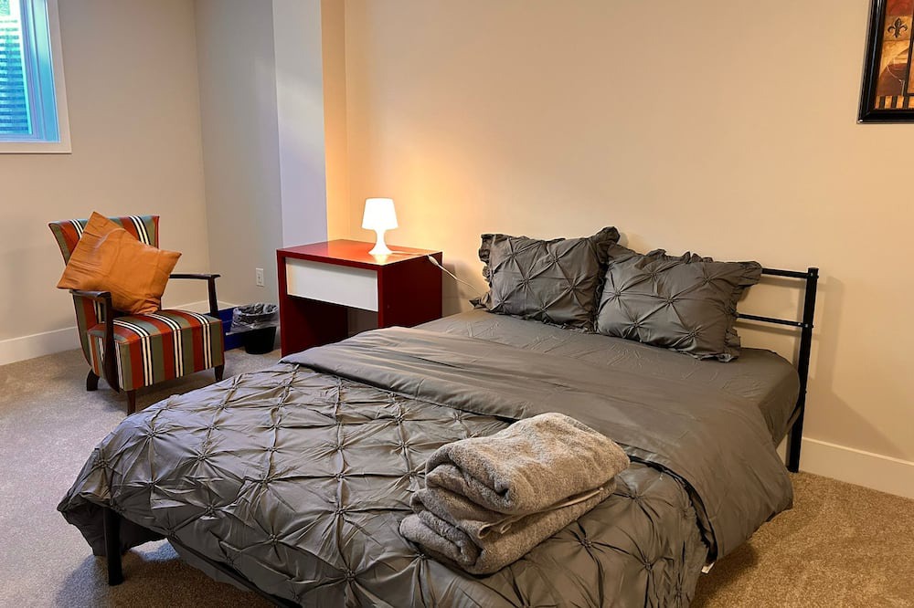 Photo of Bedroom in Ottawa Division