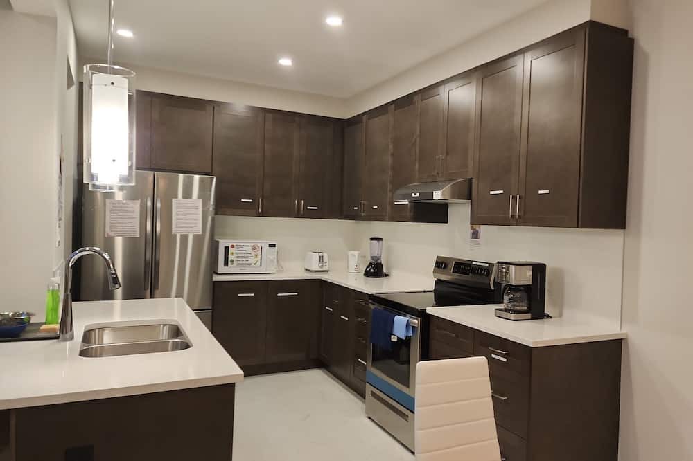 Photo of Kitchen in Ottawa Division