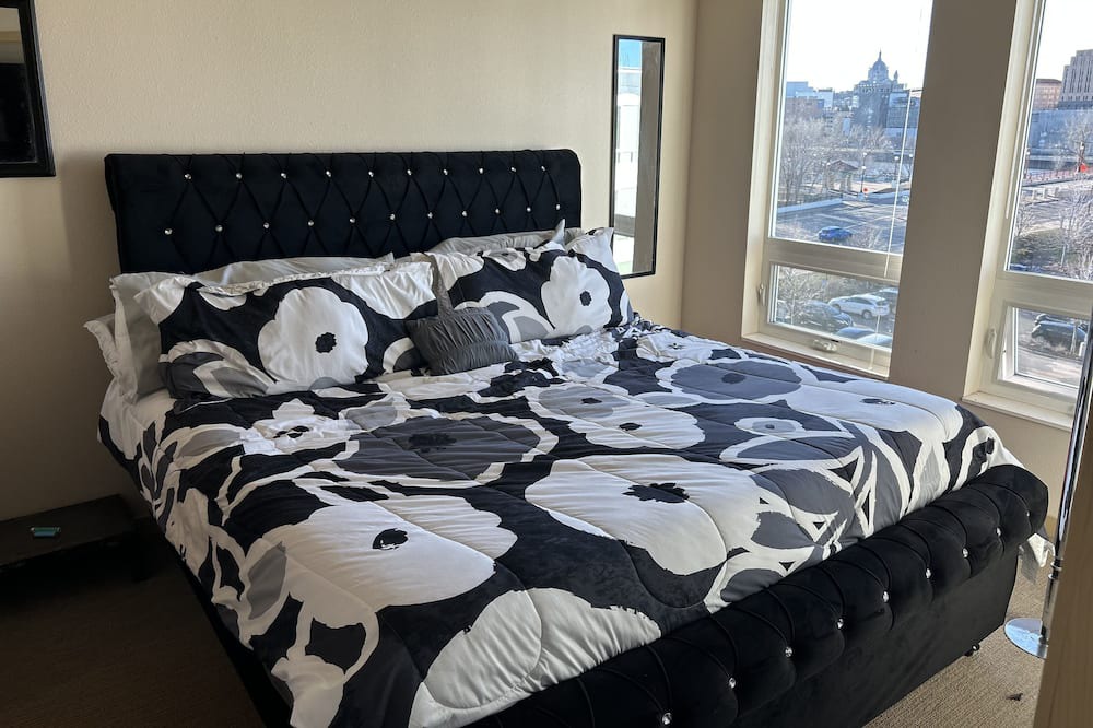 Photo of Bedroom in Riverview