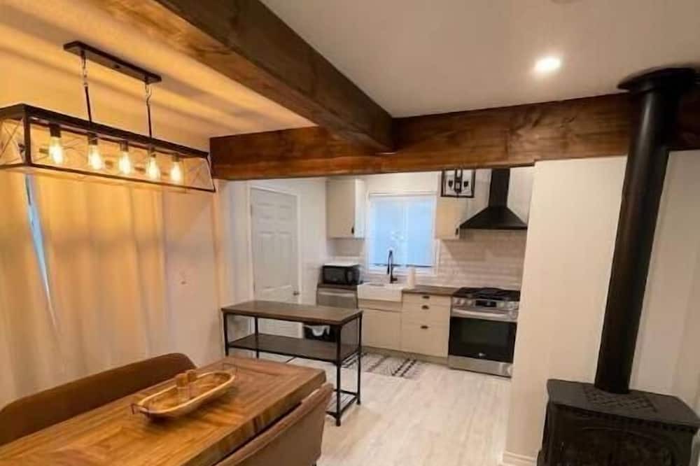 Photo of Kitchen in Pefferlaw
