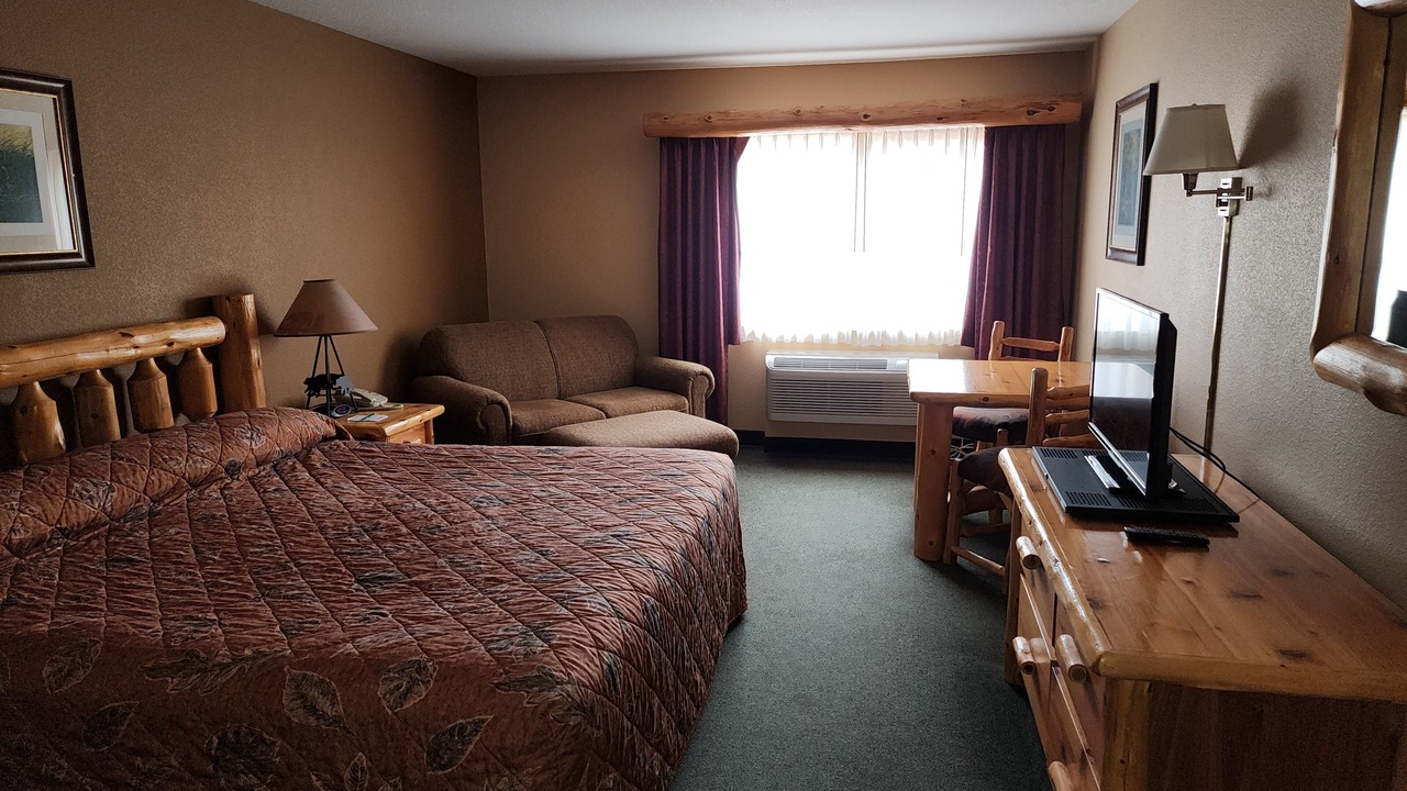 Photo of Bedroom in Crosslake