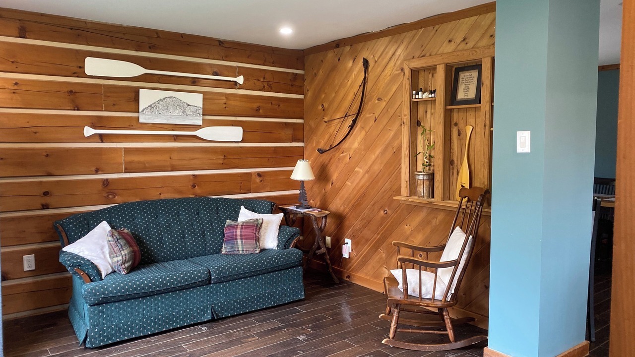 Photo of Livingroom in Coe Hill