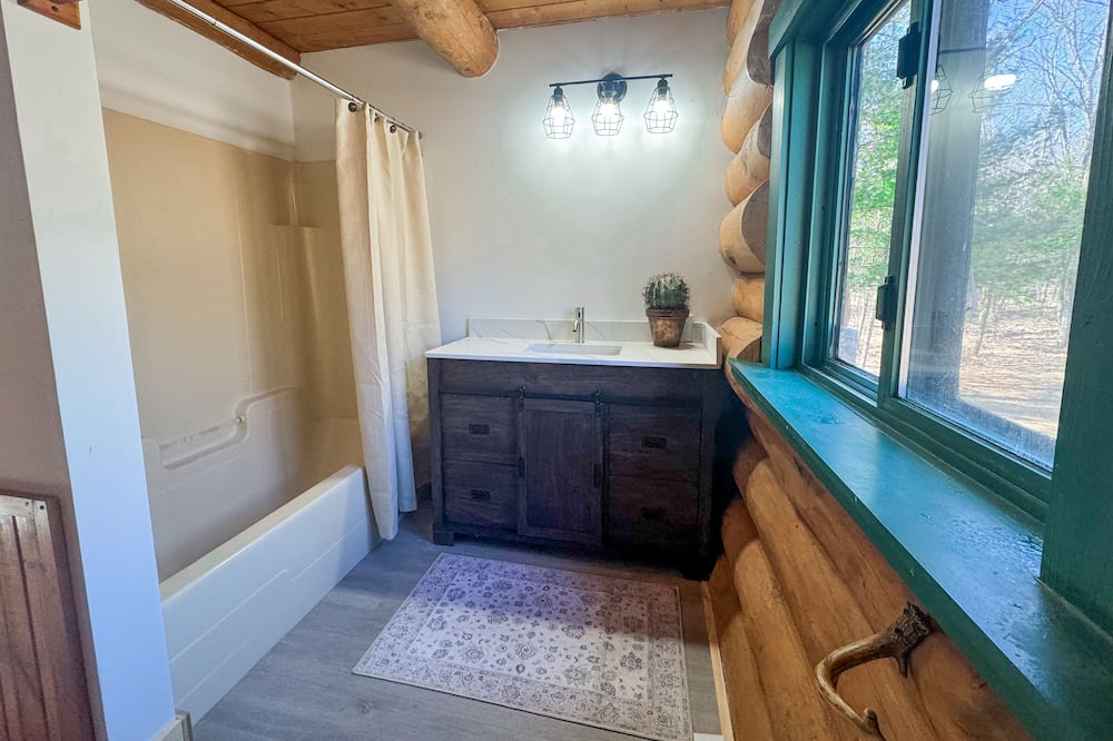 Photo of Bathroom in Pine County