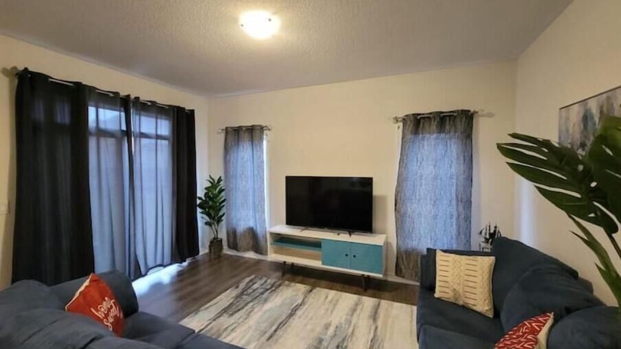 Photo of Livingroom in Courtice