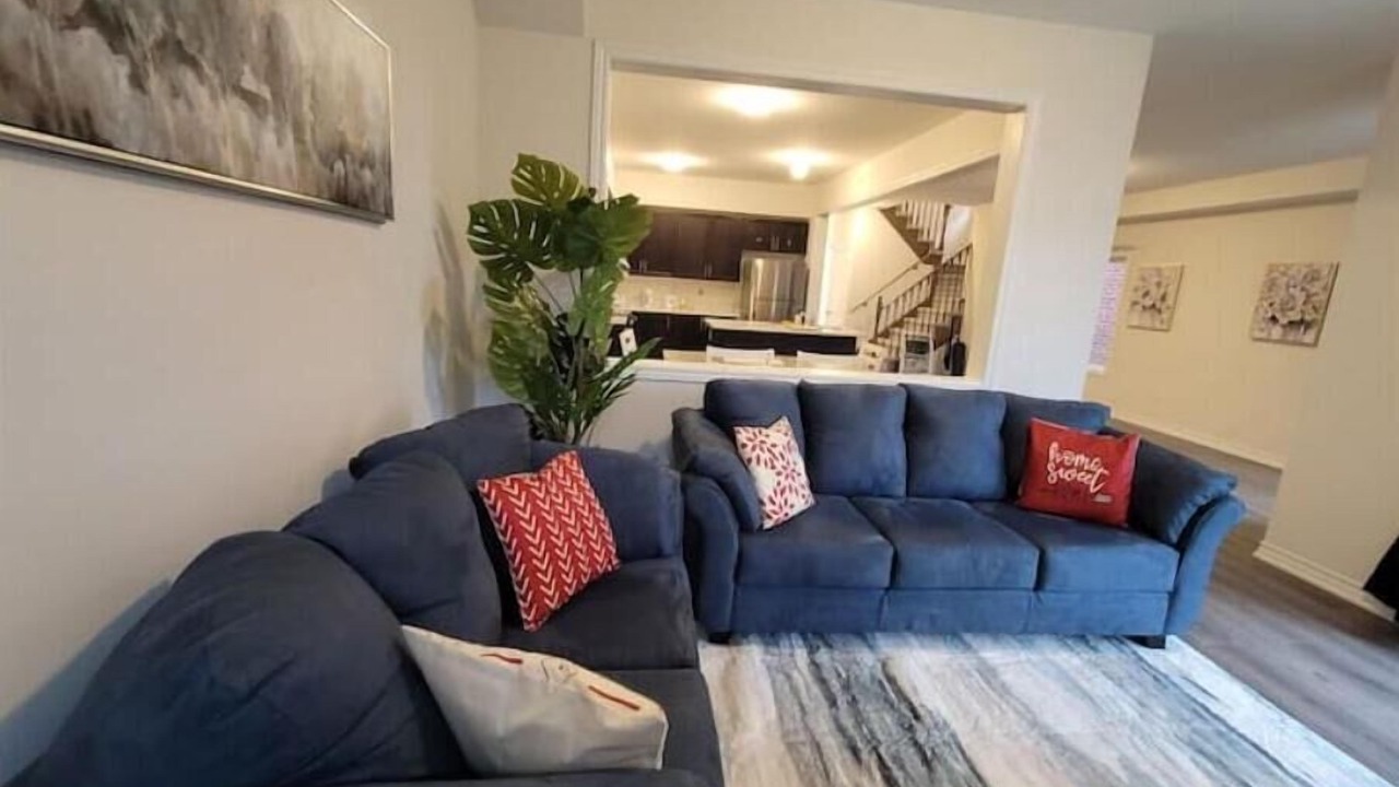 Photo of Livingroom in Courtice