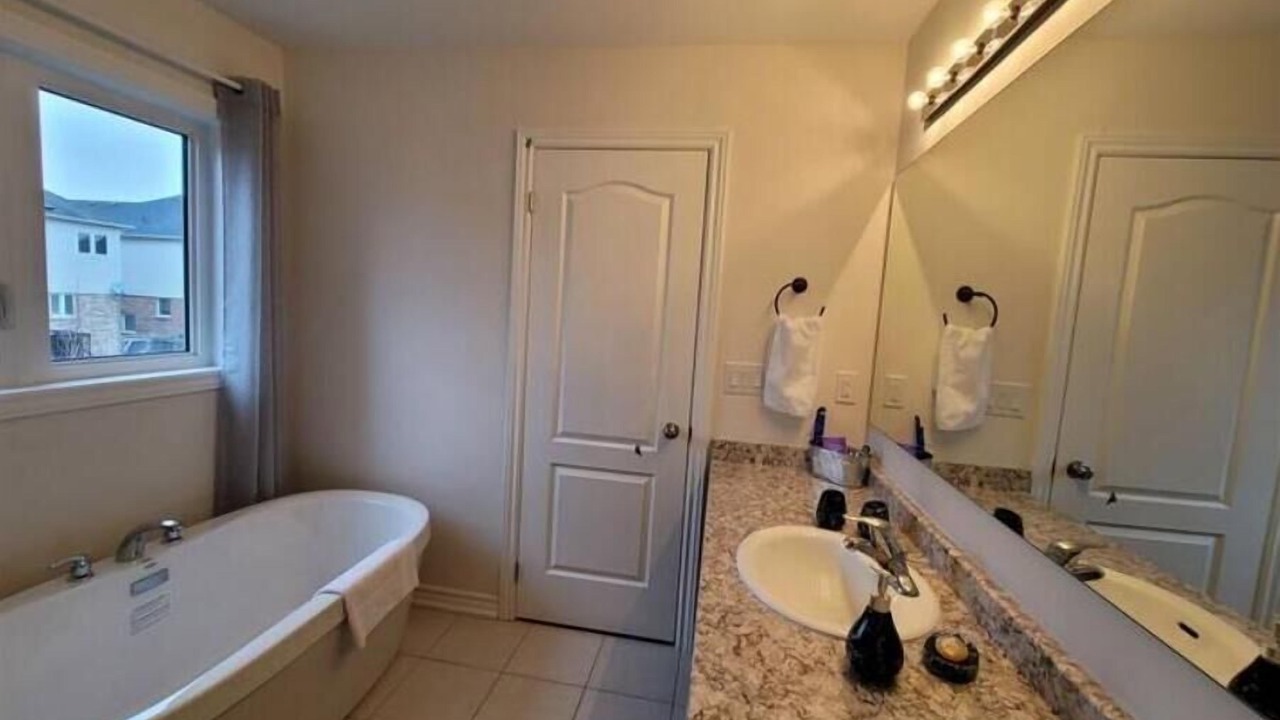 Photo of Bathroom in Courtice