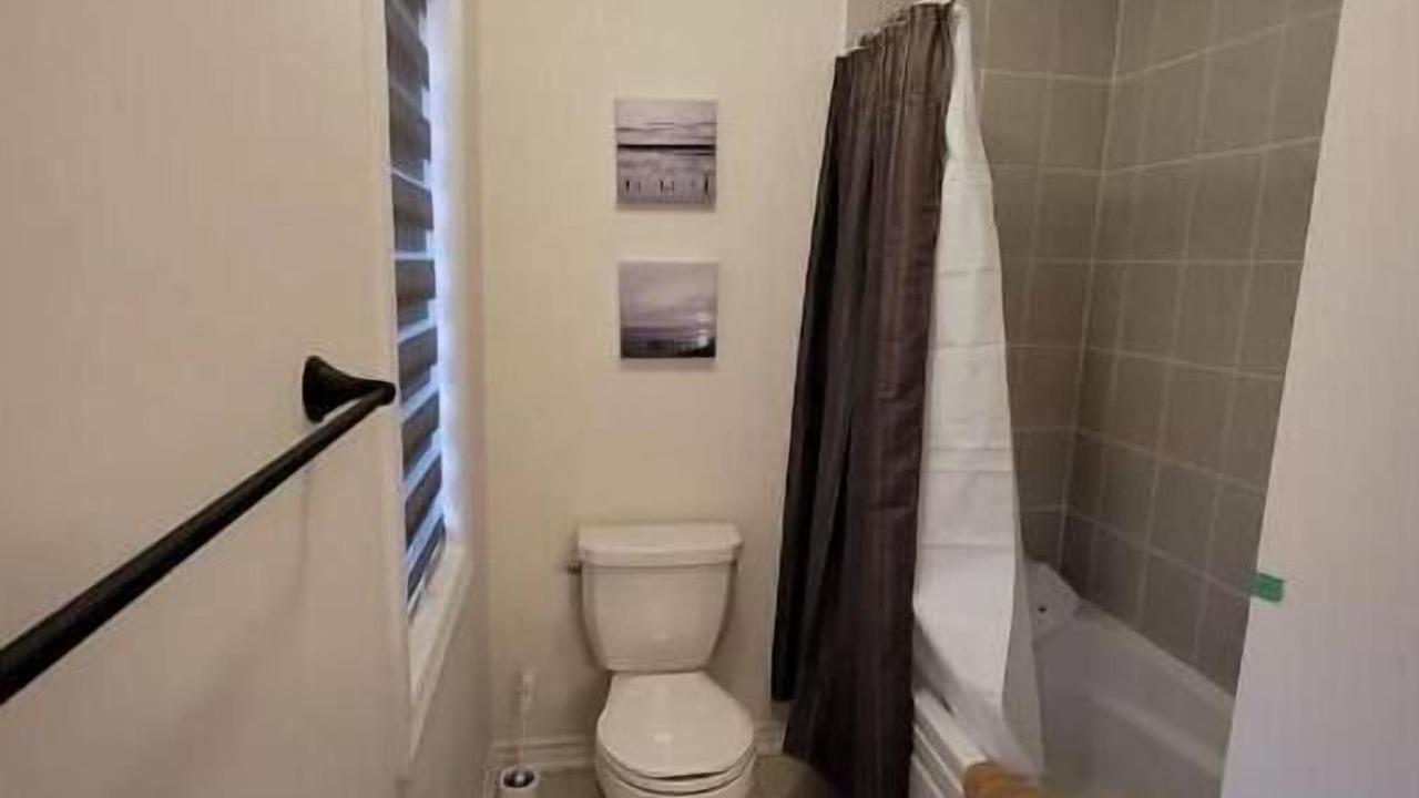 Photo of Bathroom in Courtice