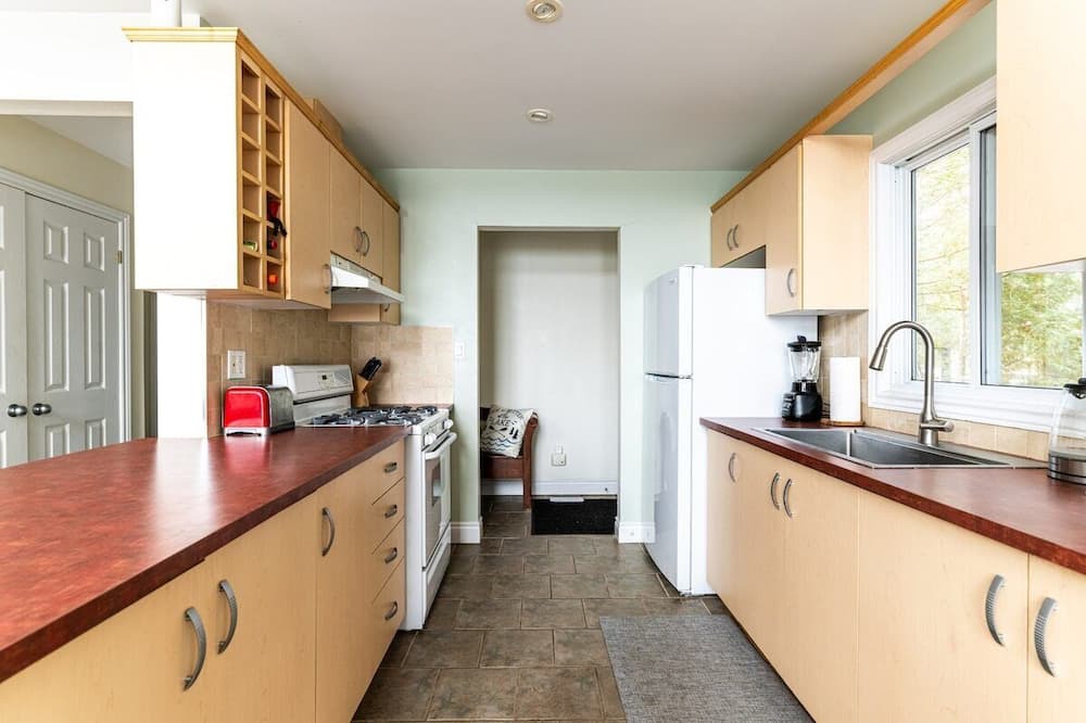 Photo of Kitchen in Springwater