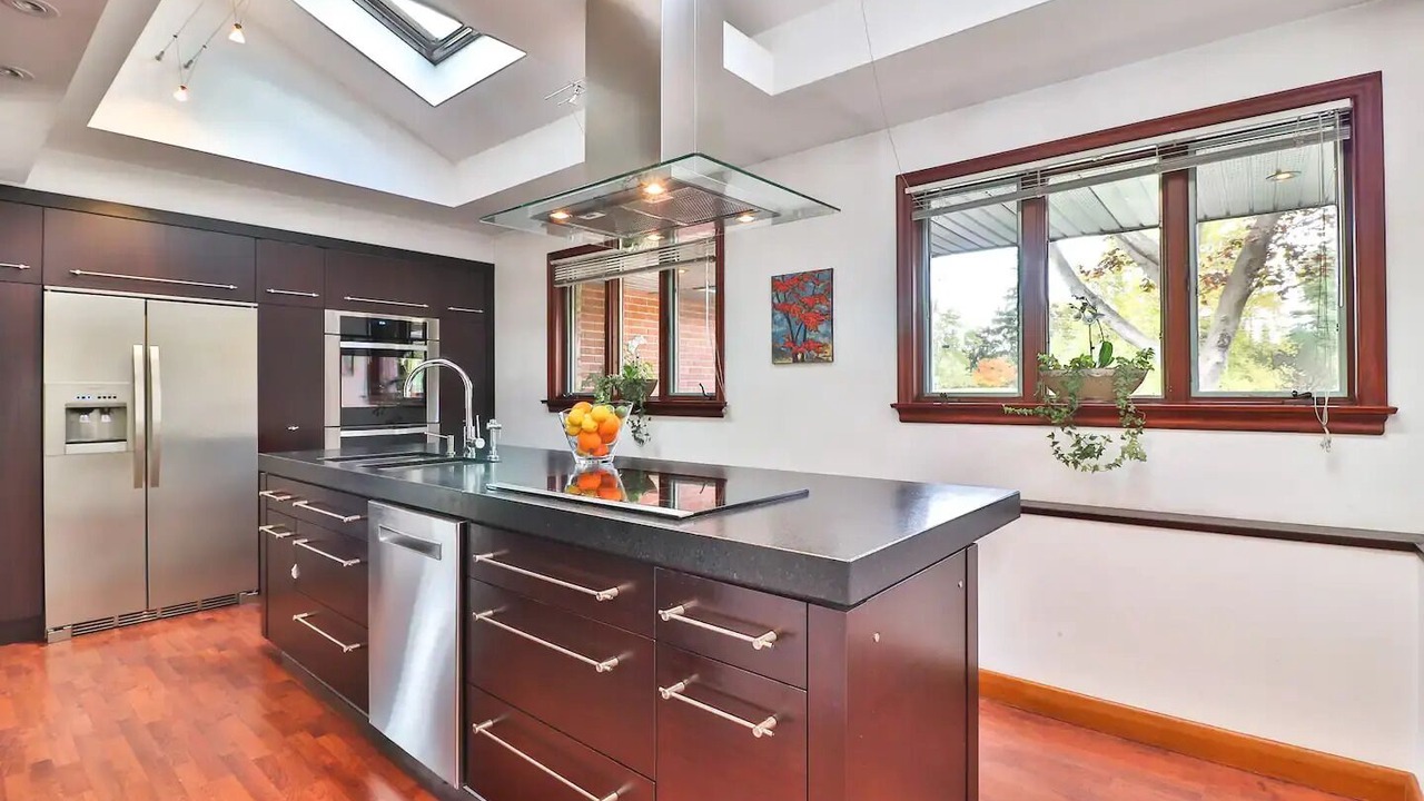 Photo of Kitchen in Clarkson-Lorne Park