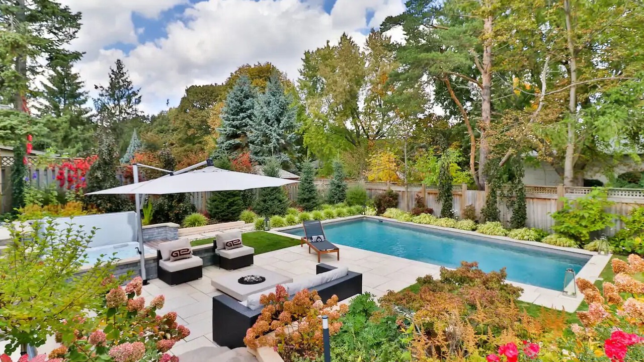 Photo of Outdoor in Clarkson-Lorne Park