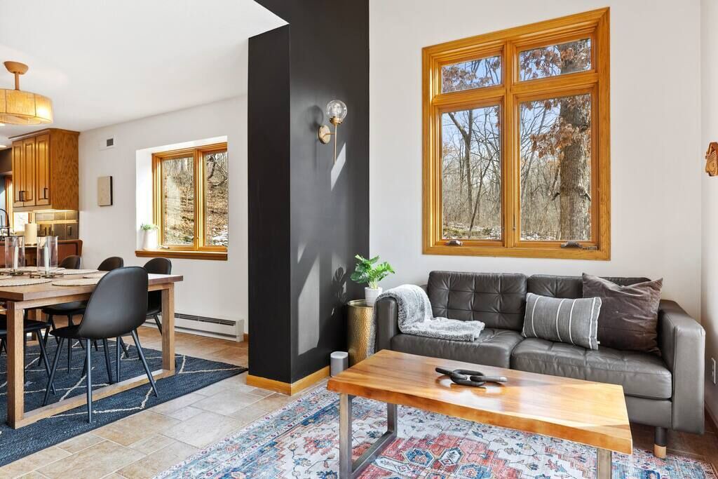 Photo of Livingroom in Newport