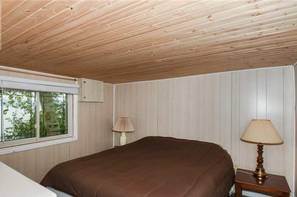 Photo of Bedroom in Lake St. Peter
