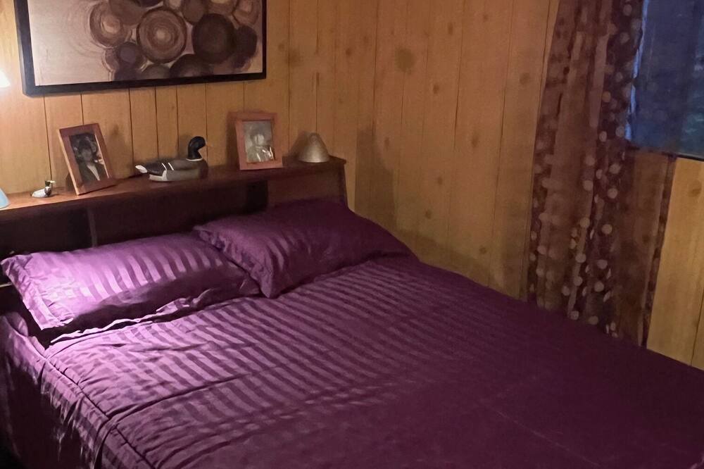 Photo of Bedroom in Lake St. Peter