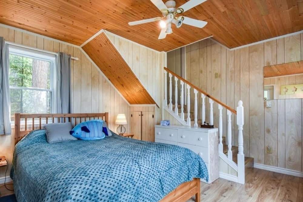 Photo of Bedroom in Lake St. Peter