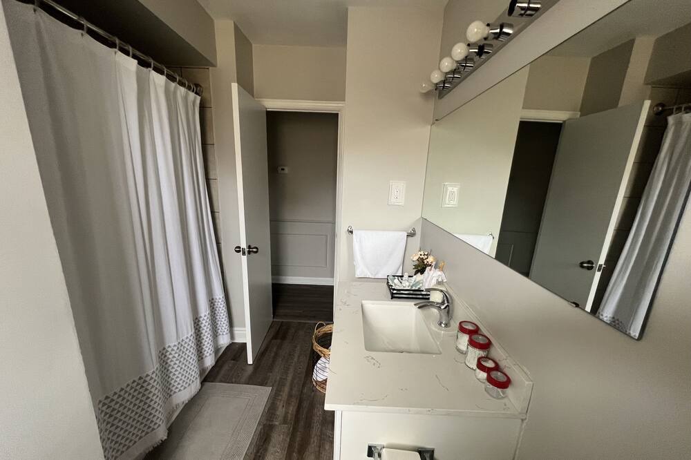 Photo of Bathroom in Midtown Toronto