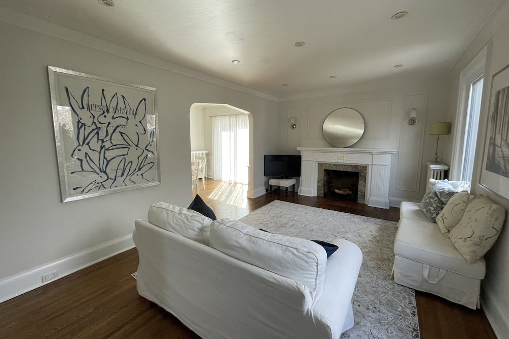 Photo of Livingroom in North York