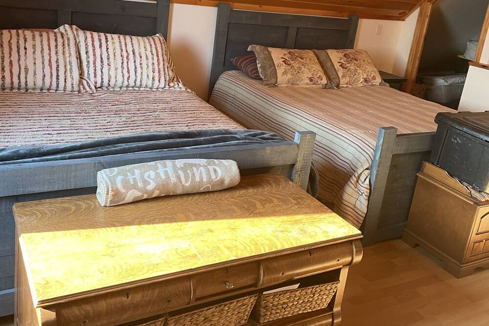 Photo of Bedroom in Schreiber