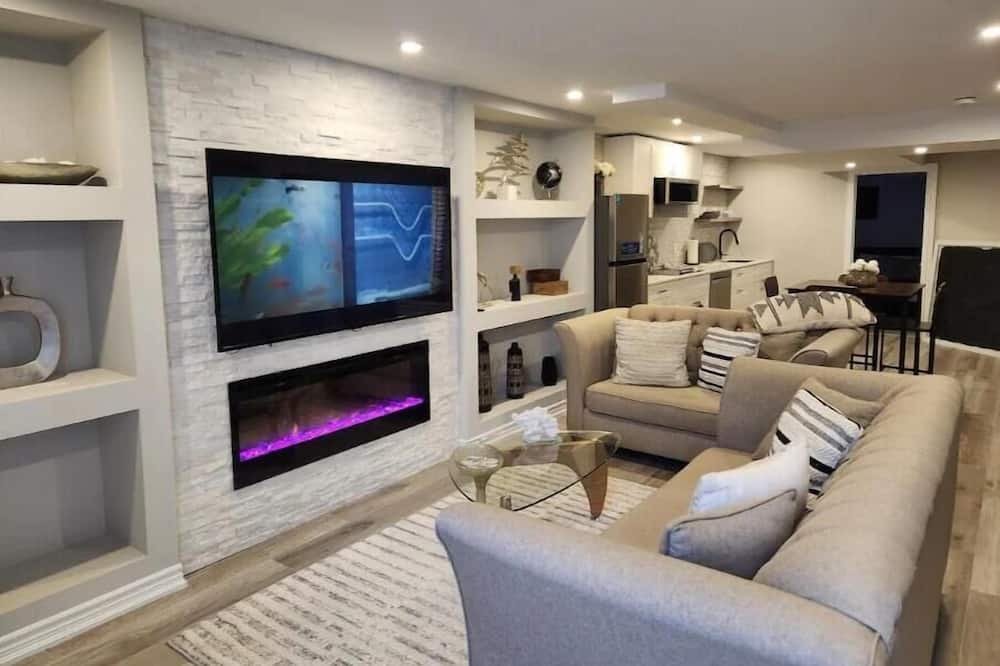 Photo of Livingroom in Durham Region
