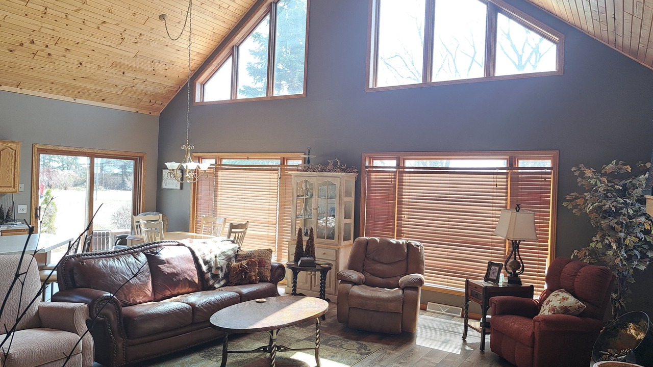 Photo of Livingroom in Battle Lake