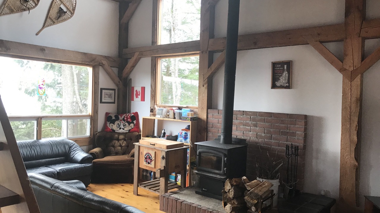 Photo of Livingroom in Algonquin Highlands