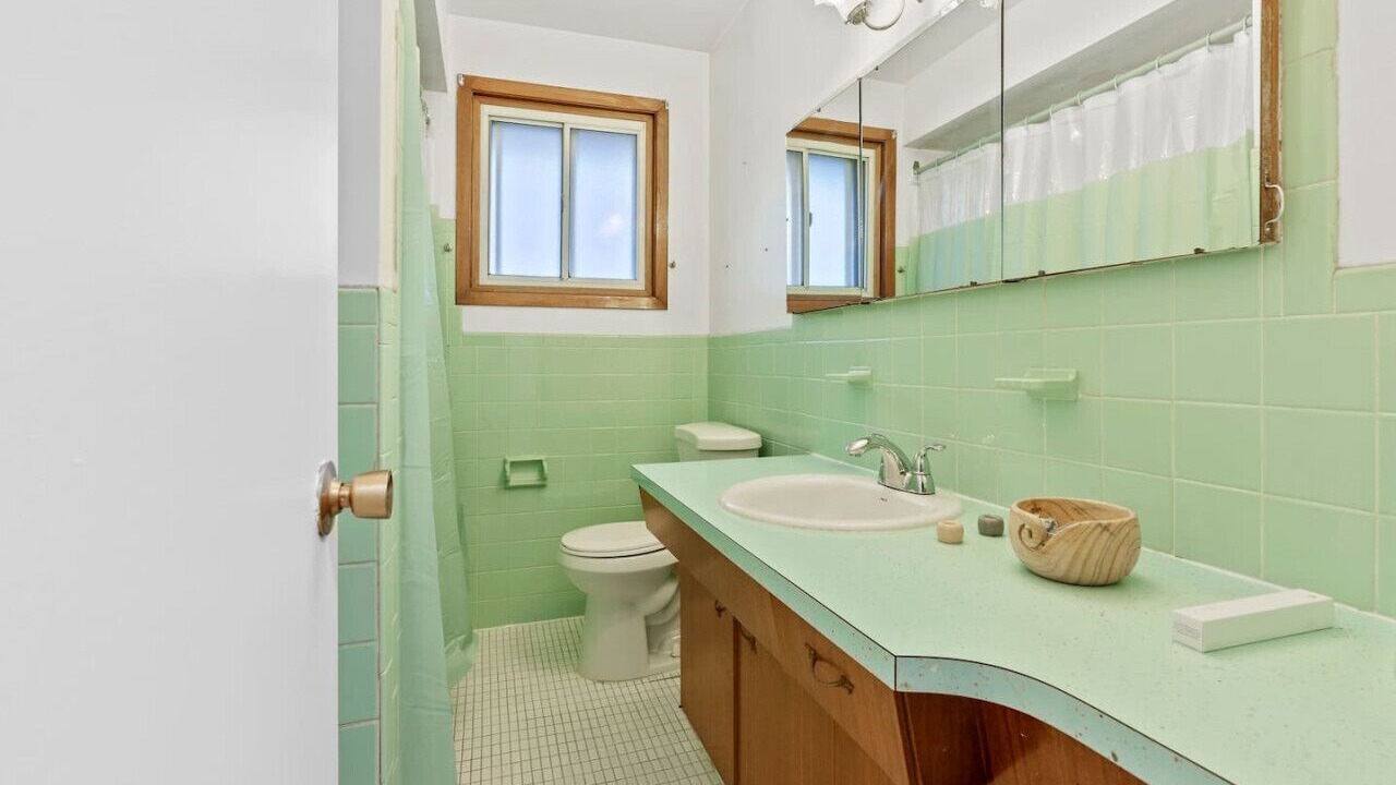 Photo of Bathroom in Mineola