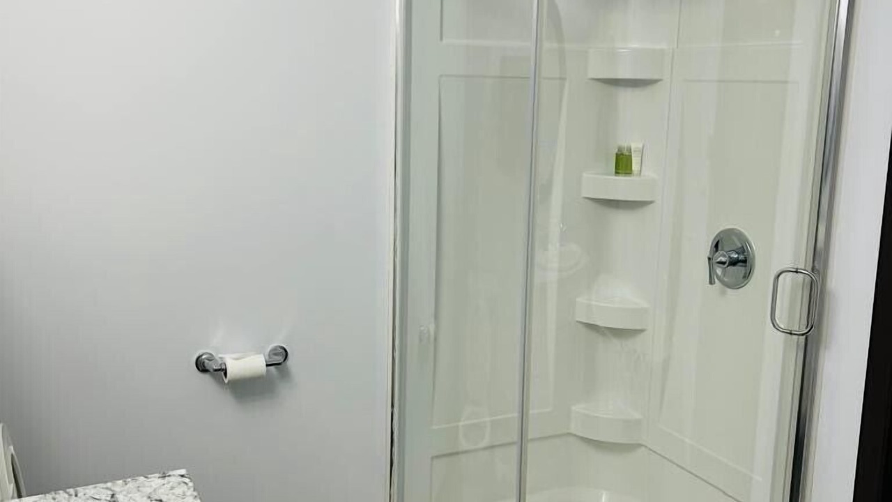 Photo of Bathroom in Kenora